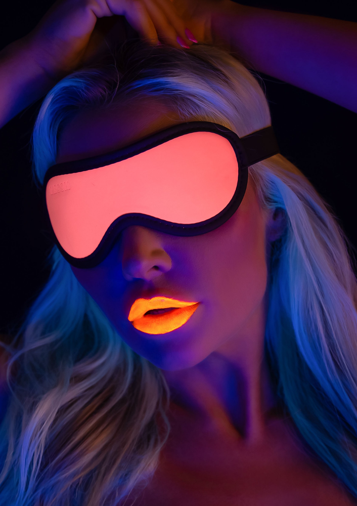 Taboom Glow In the Dark Blindfold PINK - 3